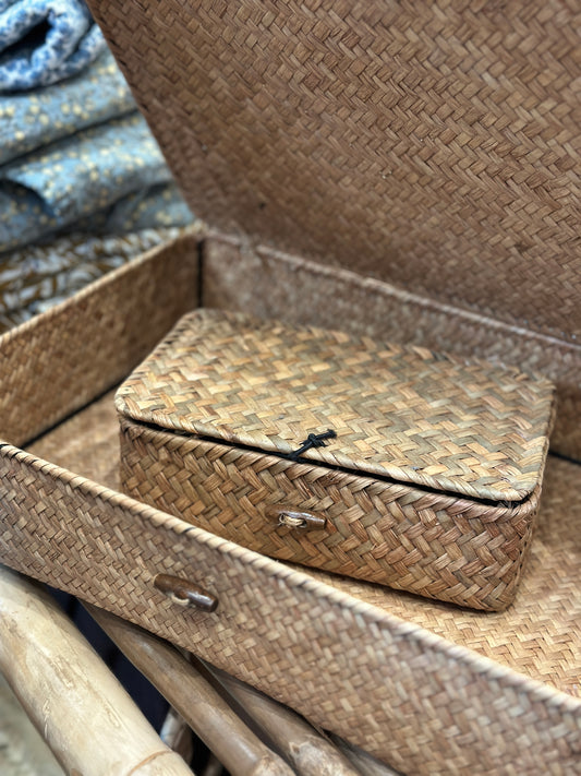 Opbevaringsboks i flet