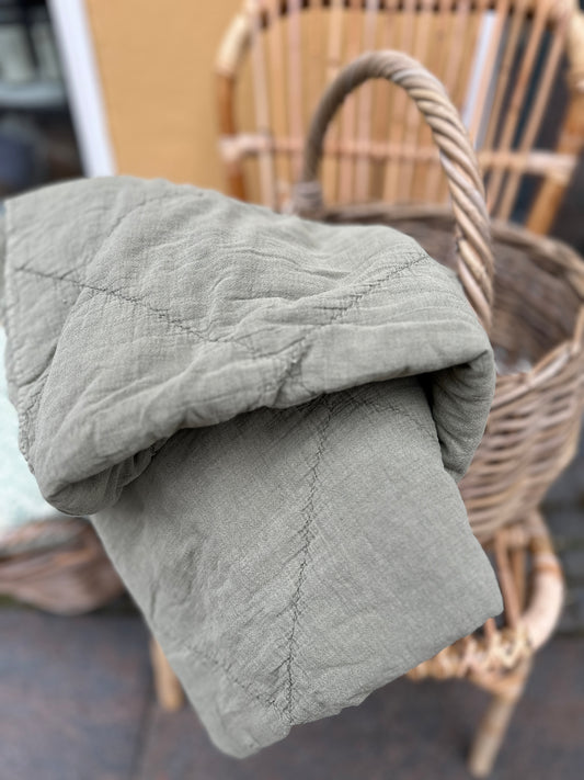 Quiltet plaid (140x200 cm) - army