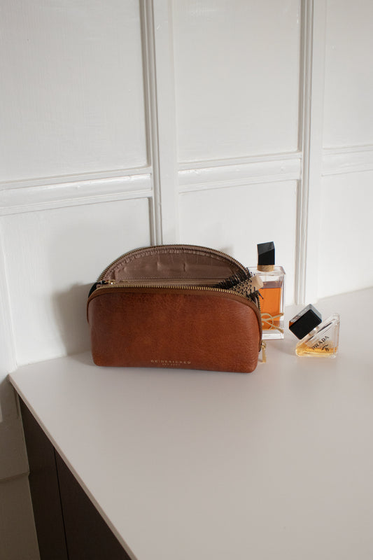 Hoshi, Makeuptaske, Walnut, Re:designed