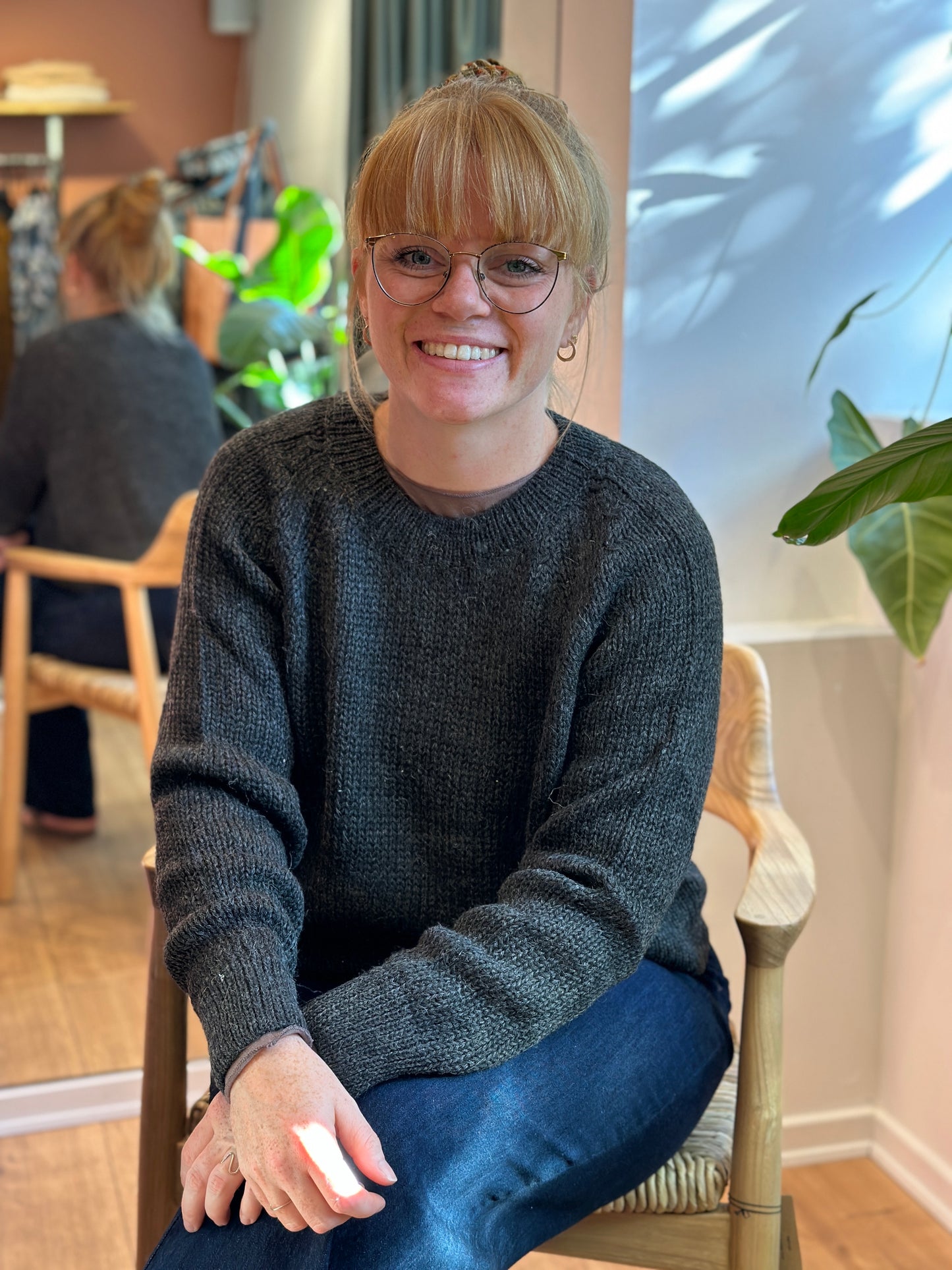 Naja Sweater, Charcoal, Esencia