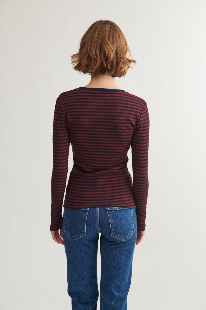 Ludmilla LS Tee (Bordeaux Truffle/Sky Captain)