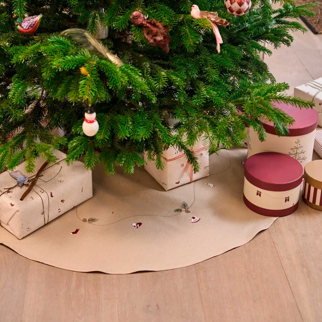 Juletræstæppe D120 cm.