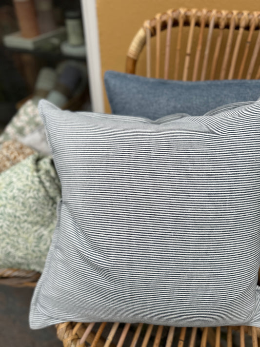 Pudebetræk (blå strib, smal)