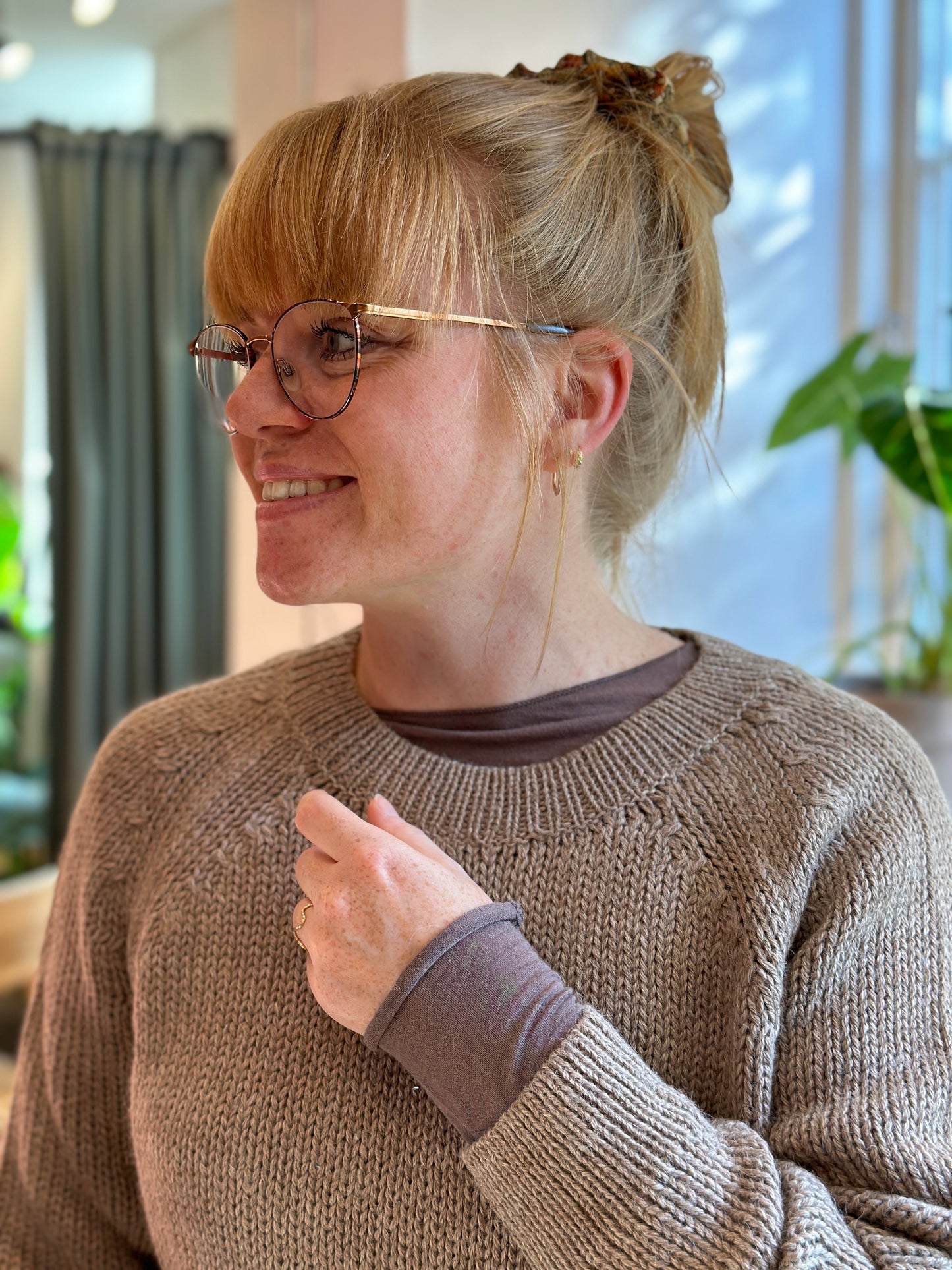 Naja Sweater, Pebble, Esencia