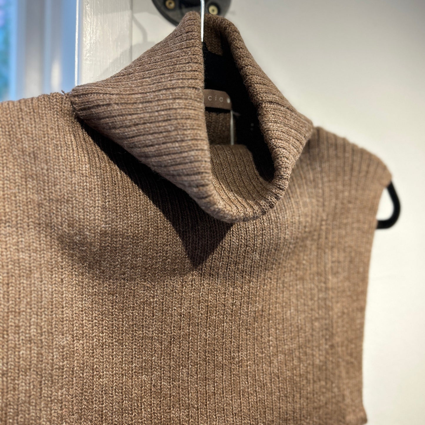 Neck Warmer, Cocoa, Esencia