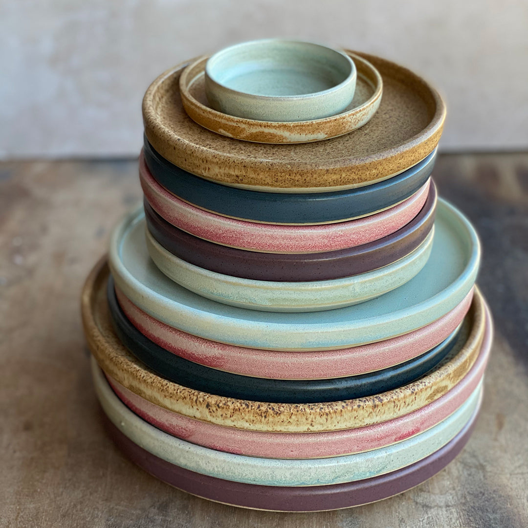 Julie Damhus Oda tallerkener brun