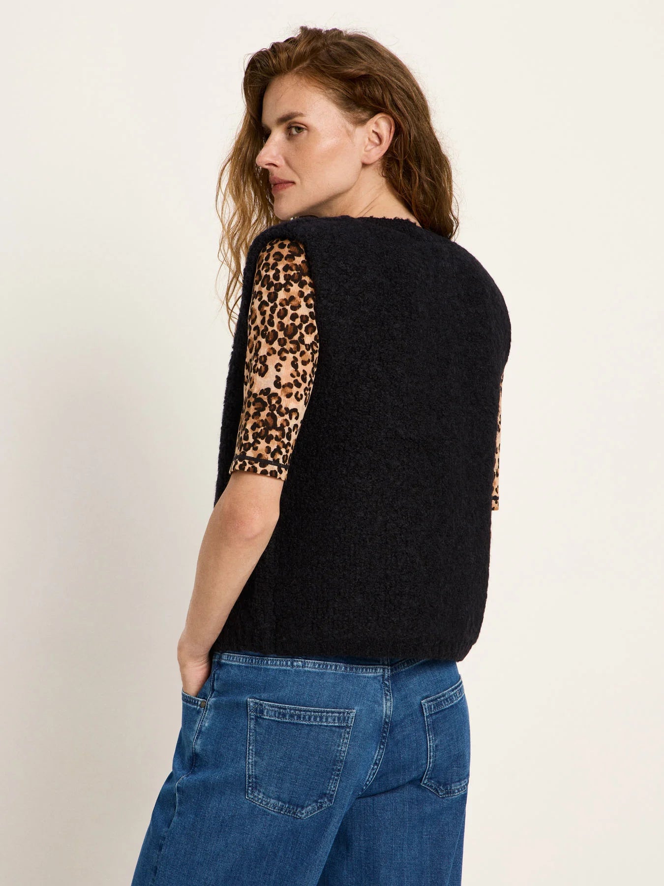 Vest Bouclé Wool, Black, Lanius