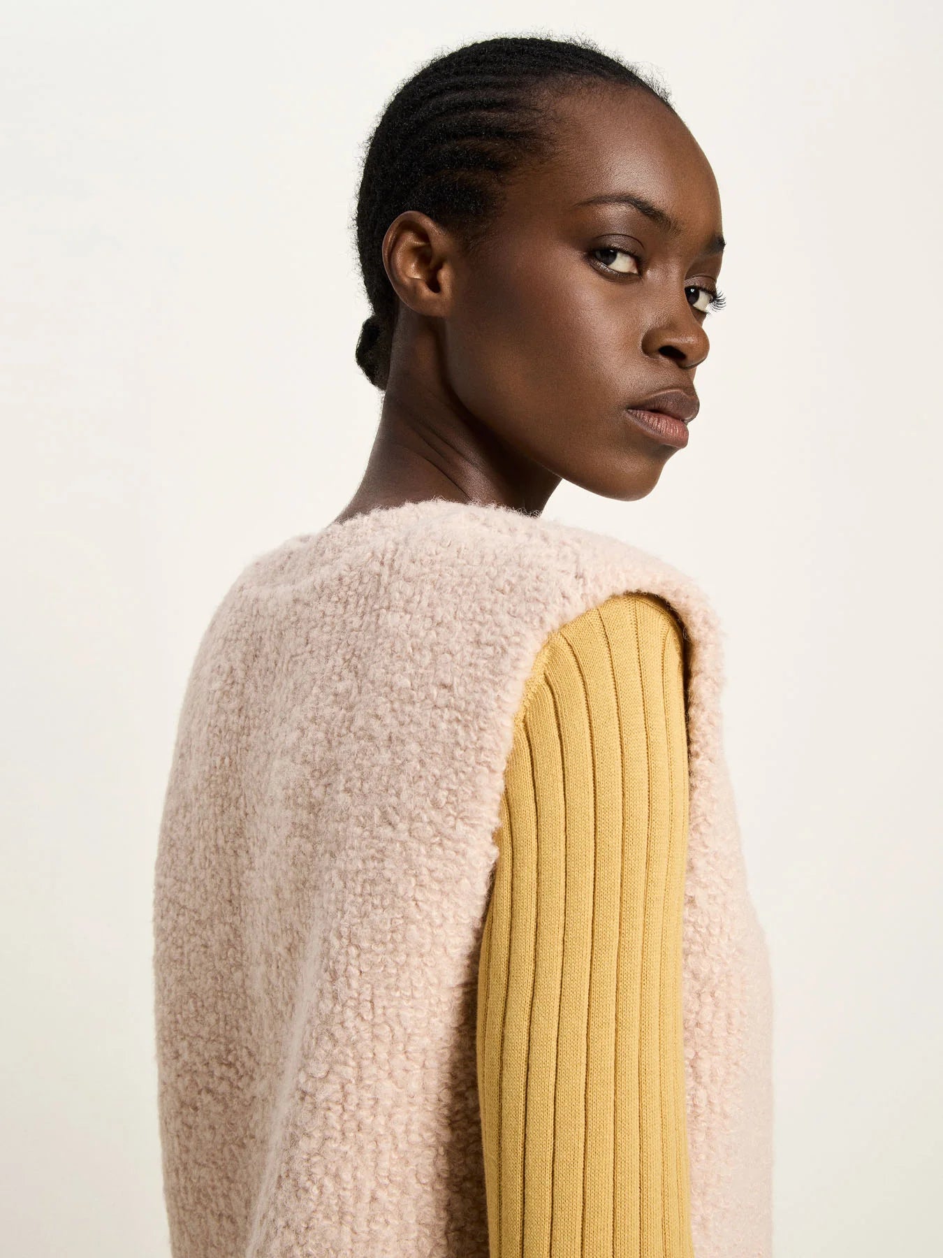 Vest Bouclé Wool, Nude, Lanius