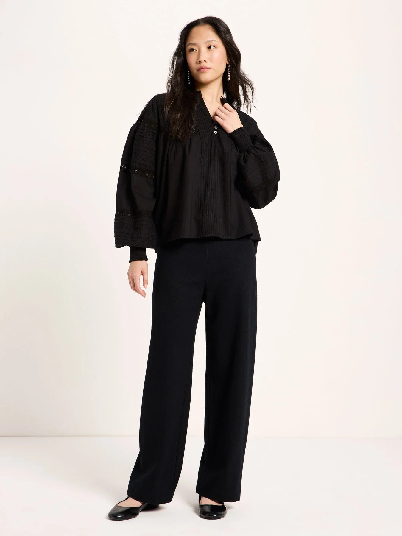 Skjorte m/ Broderie Anglaise, Black, Lanius