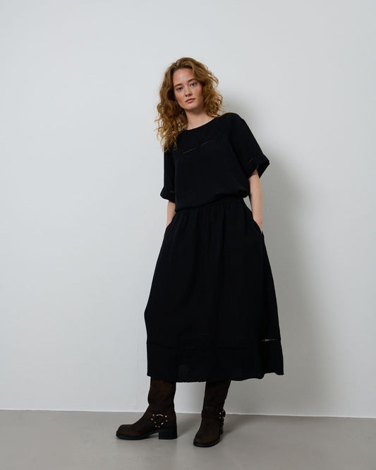 Lone Skirt (black)