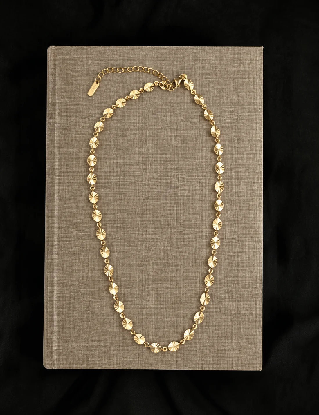 Soleil Necklace, Vandfast, Gold Plated, Nava