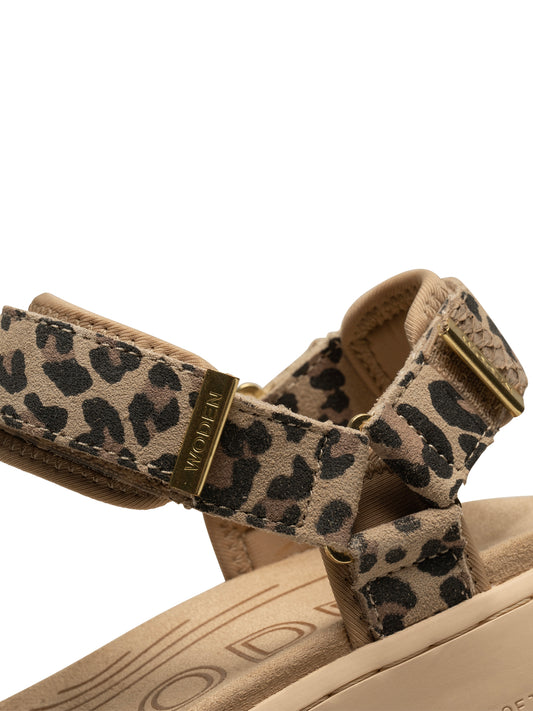 Line Sandal Suede Leopard