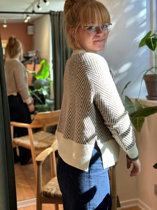 Nao Sweater IVORY/COCOA