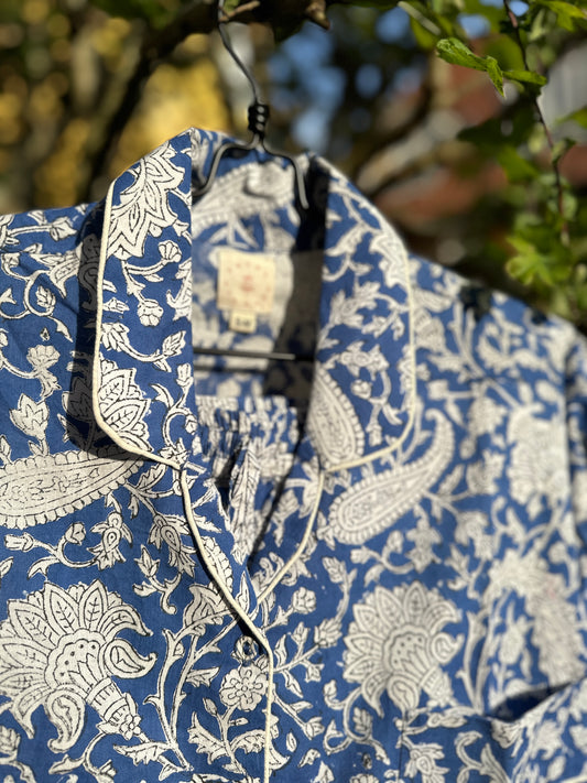 Pyjamas (blue flower)