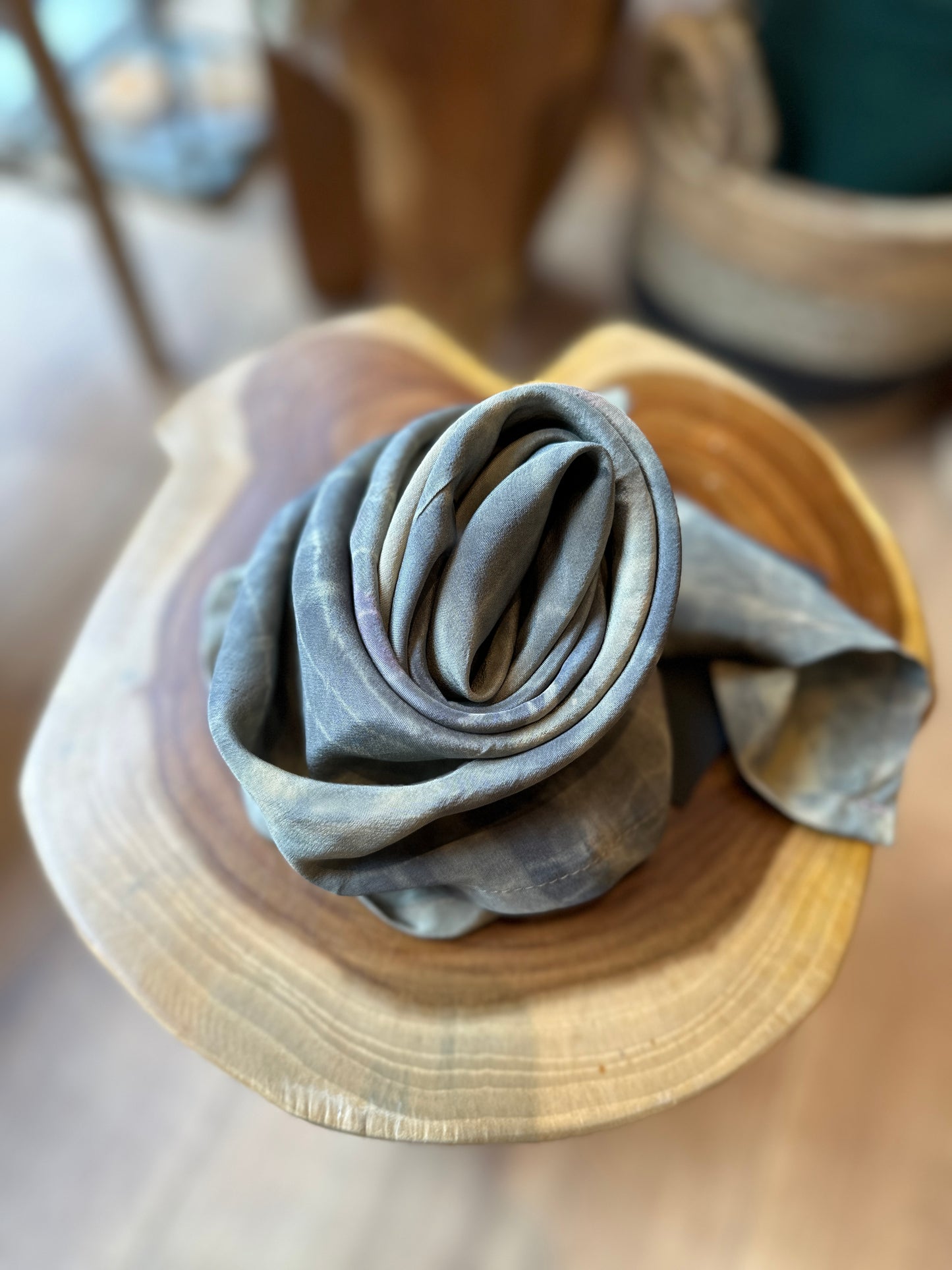 #33 Lille silketørklæde (65x65 cm.)