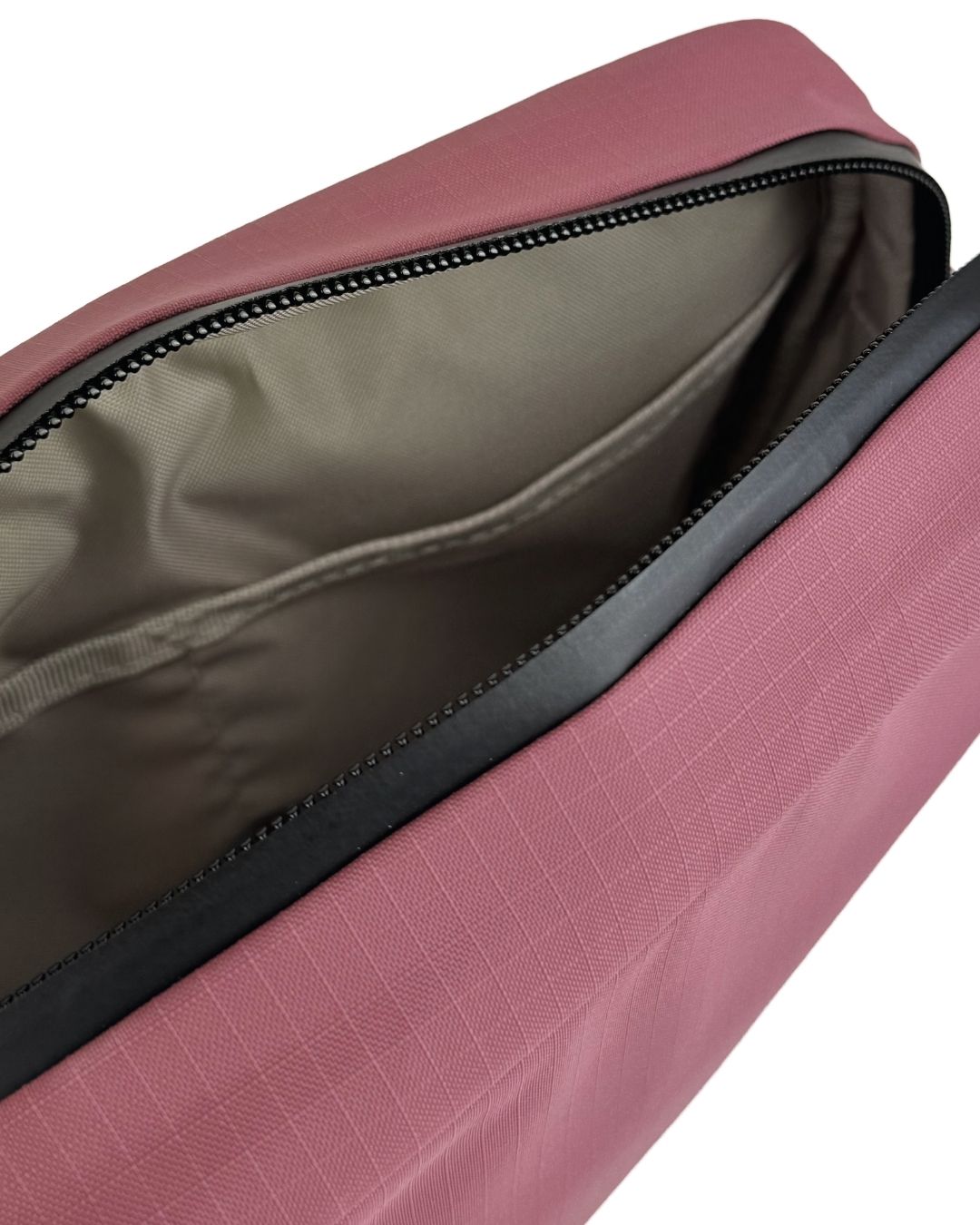 Crossbody bag 'Miles' (forest berry)