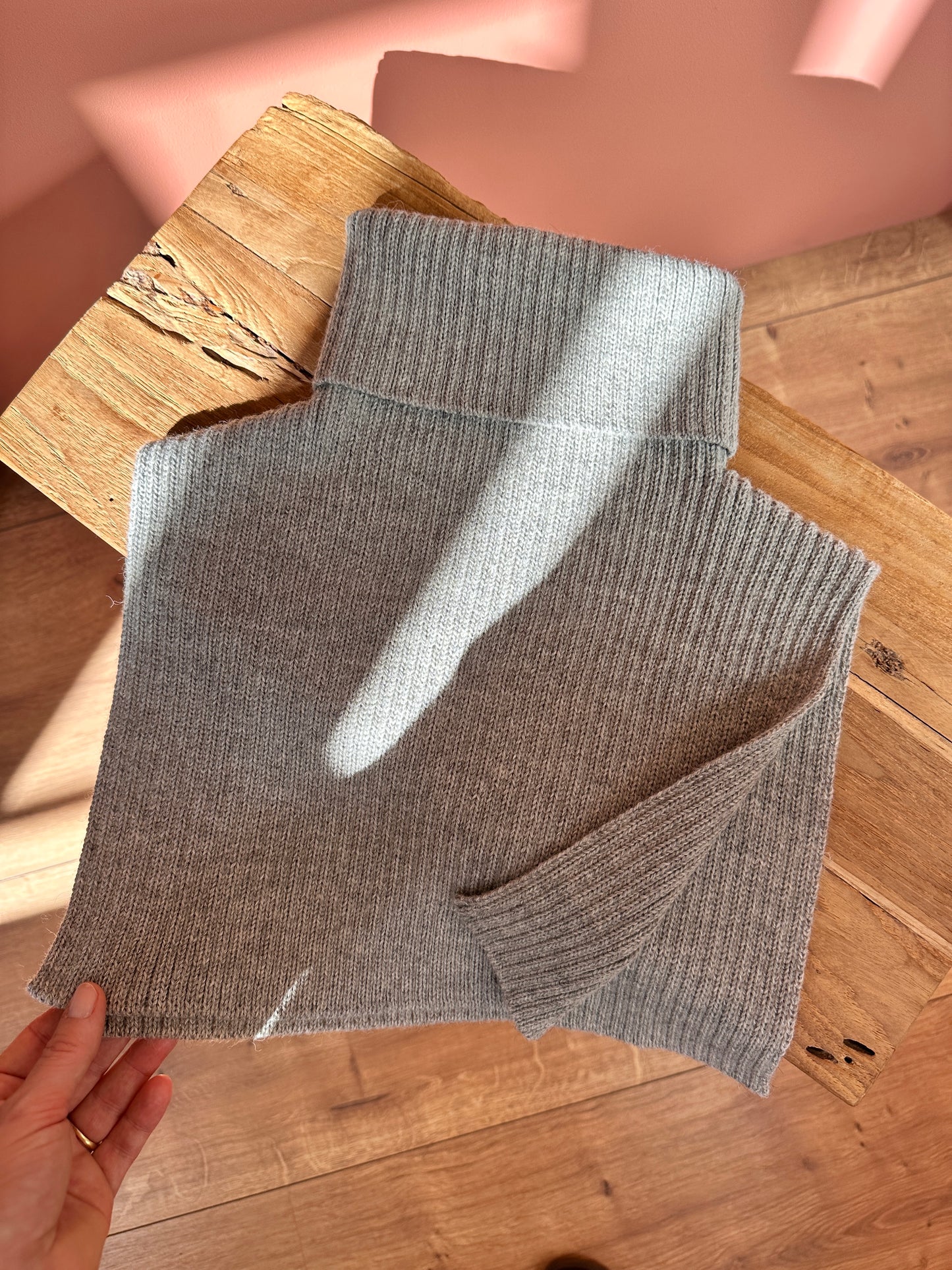 Neck Warmer, Dove, Esencia