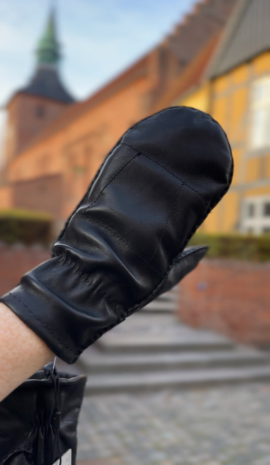 Vanter, Black, Re:designed