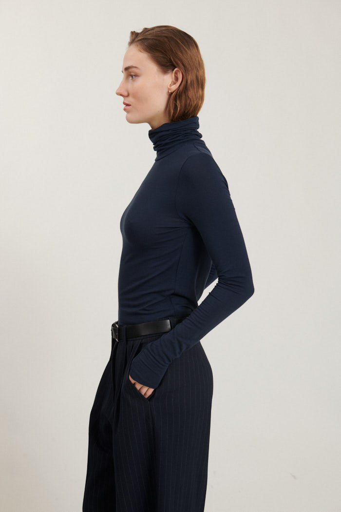 Joline T-Neck, Navy, Basic Apparel