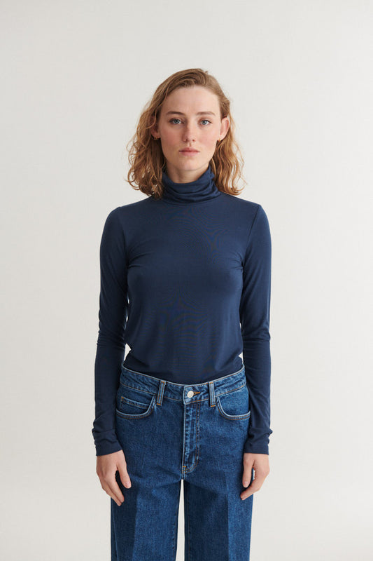 Joline T-Neck, Navy, Basic Apparel