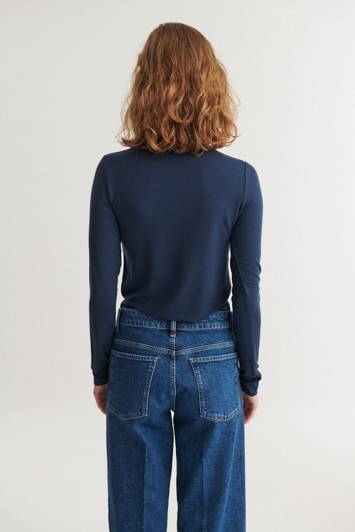 Joline T-Neck, Navy, Basic Apparel
