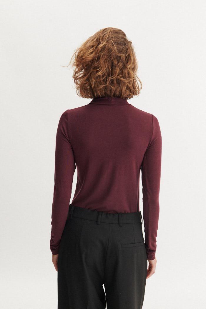 Joline T-Neck, Port Royale, Basic Apparel