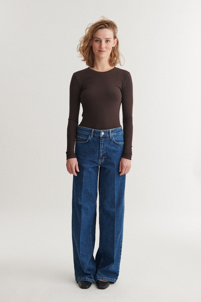 Ludmilla LS Tee, Chocolate Torte, Basic Apparel