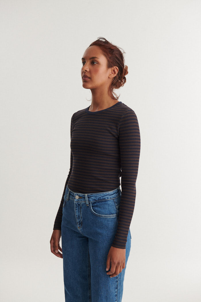 Ludmilla LS Tee, Chocolate Torte/Black, Basic Apparel