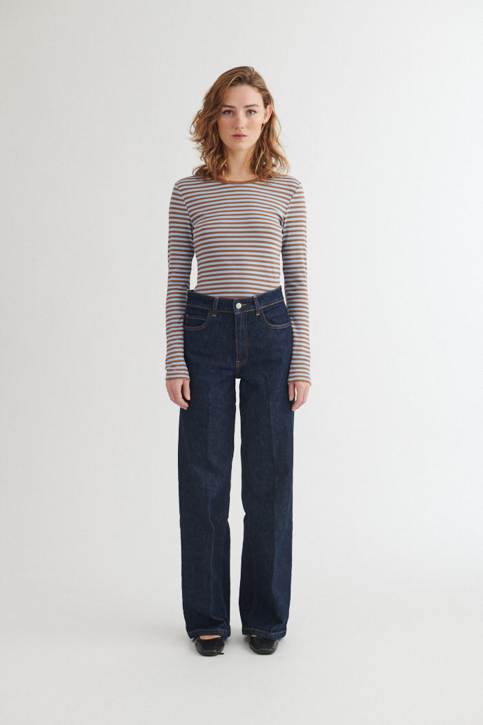 Ludmilla LS Tee, Nuthact/Dutchcanal, Basic Apparel