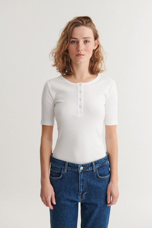 Ludmilla SS Granddad, Bright White, Basic Apparel