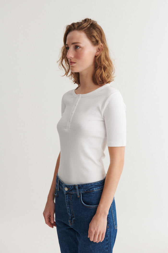 Ludmilla SS Granddad, Bright White, Basic Apparel