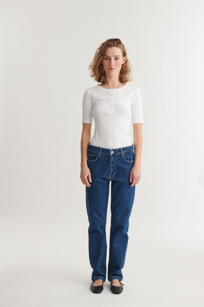 Ludmilla SS Granddad, Bright White, Basic Apparel