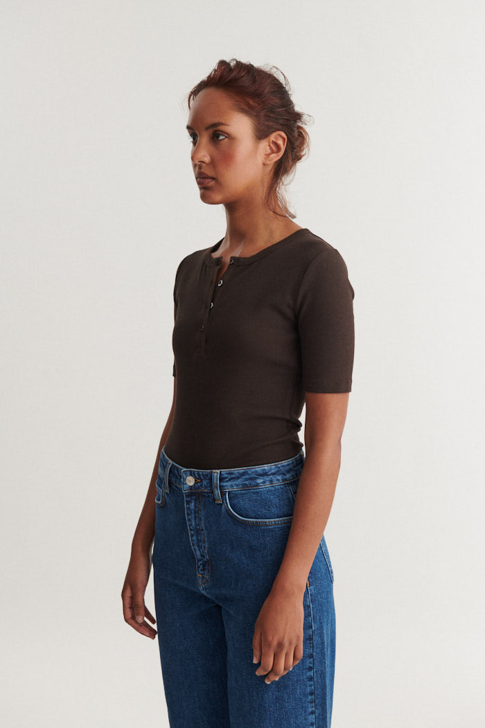 Ludmilla SS Granddad, Chocolate Torte, Basic Apparel