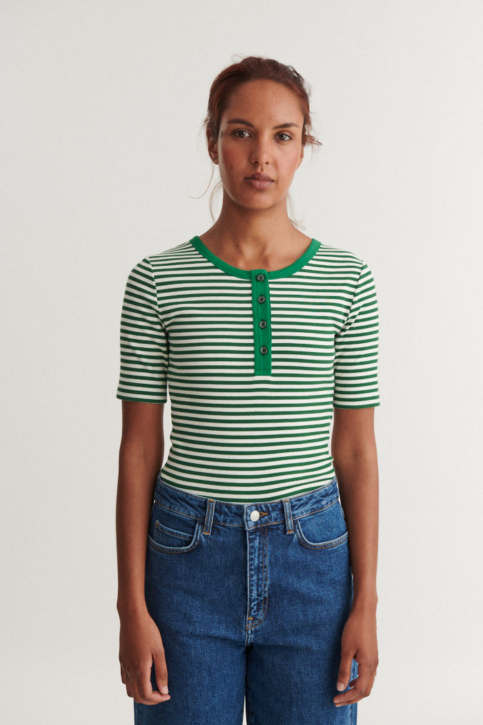Ludmilla SS Stripe Granddad, Abundant Green/Whisper White, Basic Apparel