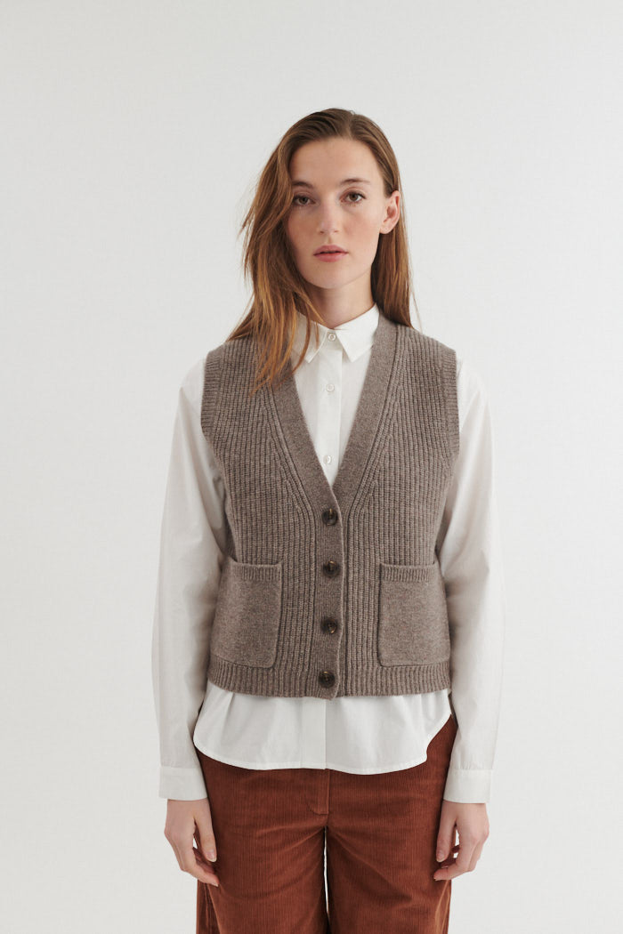 Liz Vest, Portobella, Basic Apparel