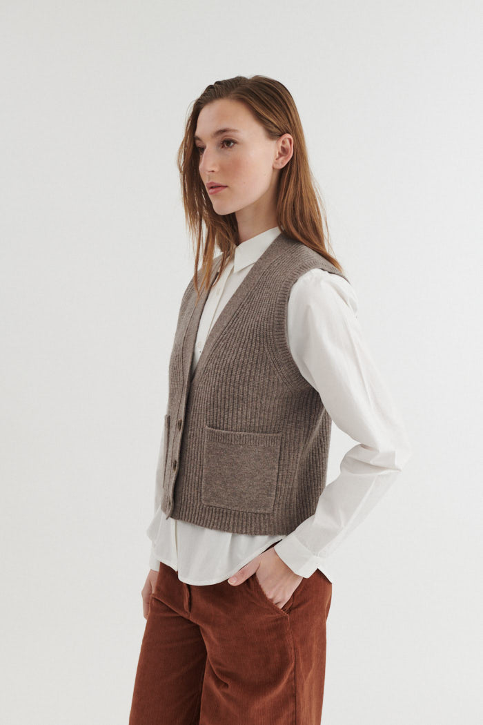 Liz Vest, Portobella, Basic Apparel