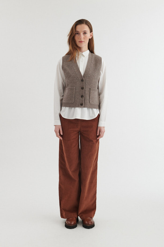 Liz Vest, Portobella, Basic Apparel