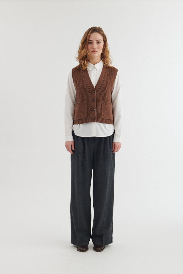 Liz Vest, Fondue Fudge, Basic Apparel
