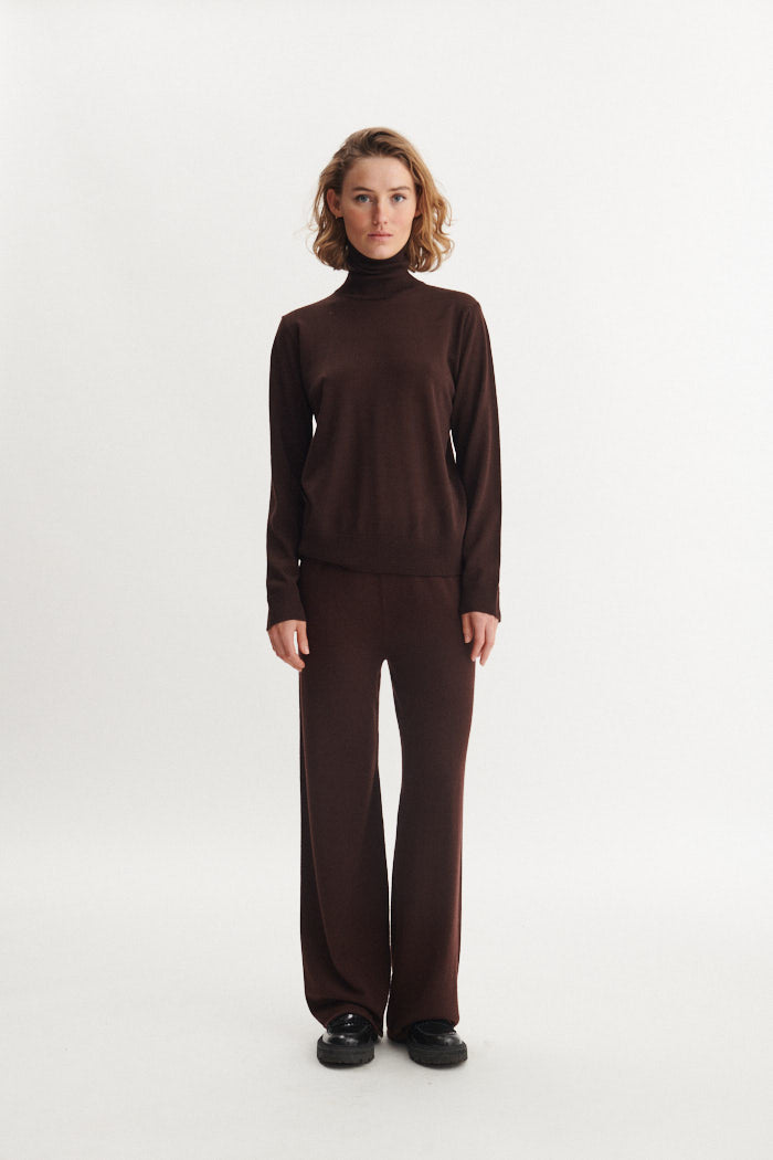 Vera Roll Neck, Chocolate Torte, Basic Apparel