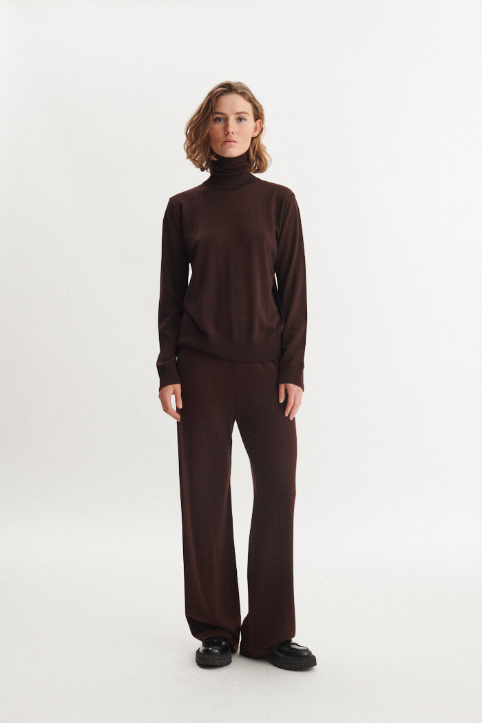 Vera Roll Neck, Chocolate Torte, Basic Apparel