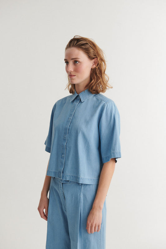 Cody SS Shirt, Light Wash, Basic Apparel