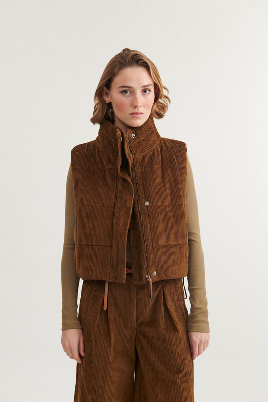 Isa Vest (Desert Palm)