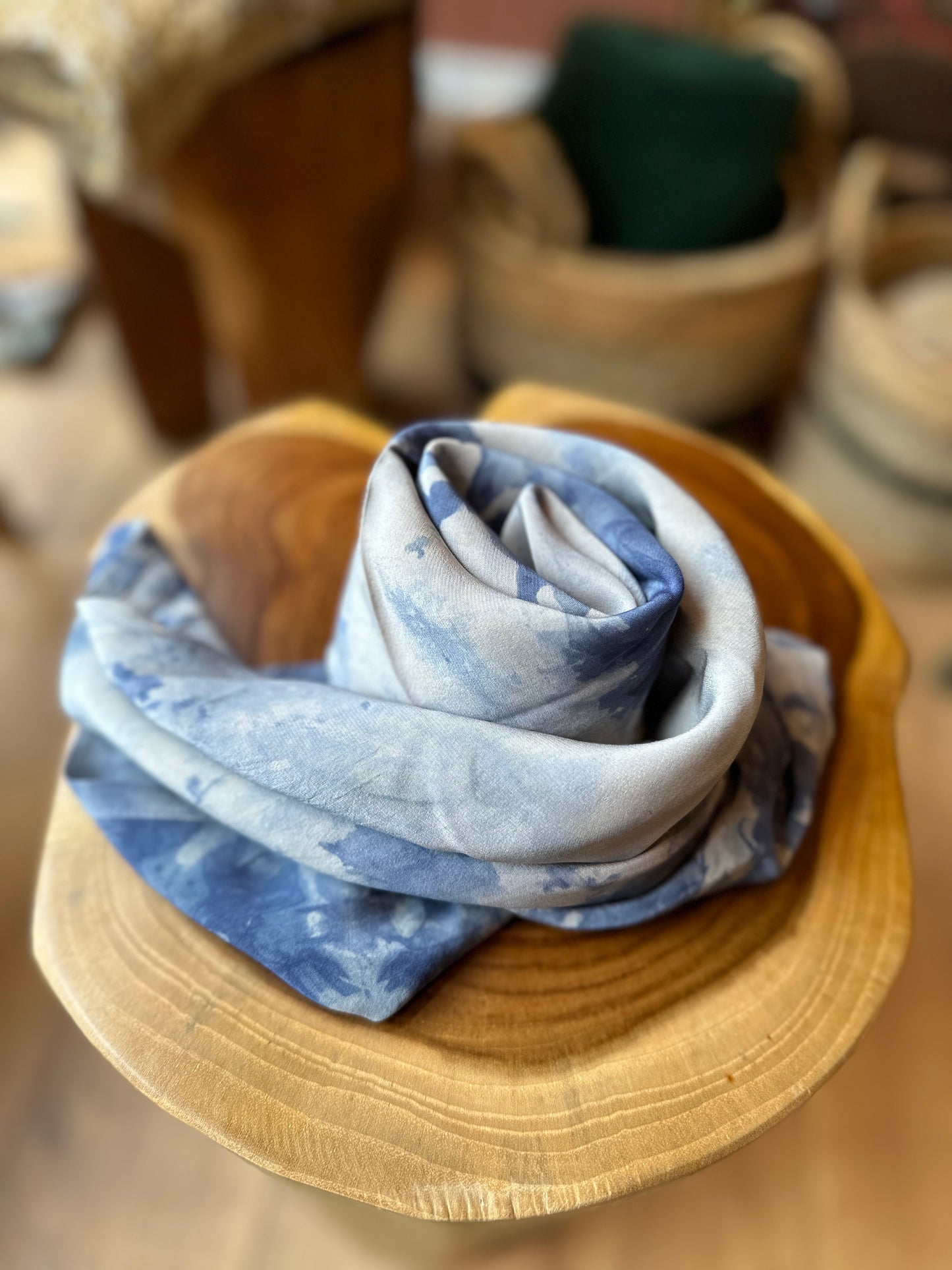 #28 Lille silketørklæde (65x65 cm.)