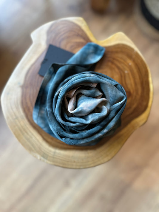 #29 Lille silketørklæde (65x65 cm.)