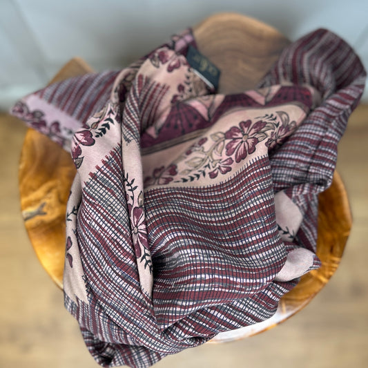 #44 Mellem silketørklæde (100x100 cm.)