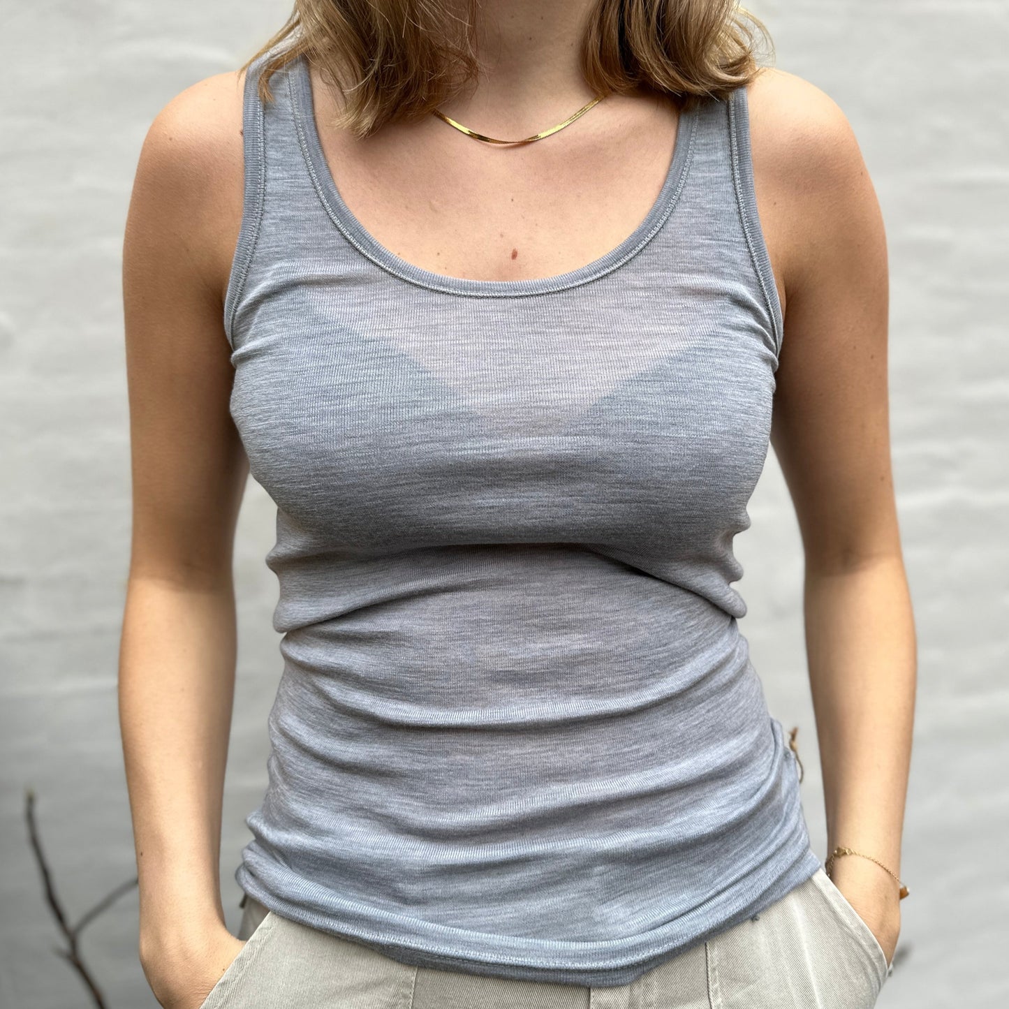 Top (grey) 100% wool