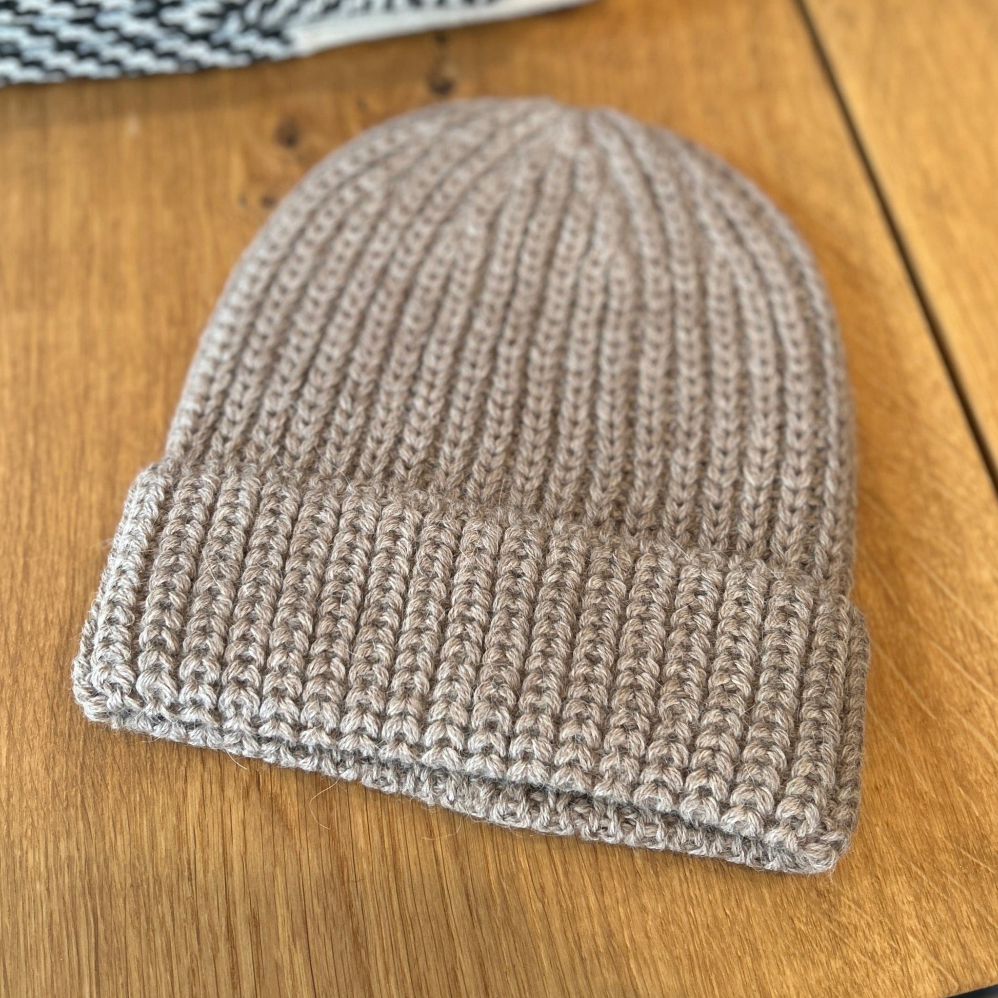 Michel Hat Pebble