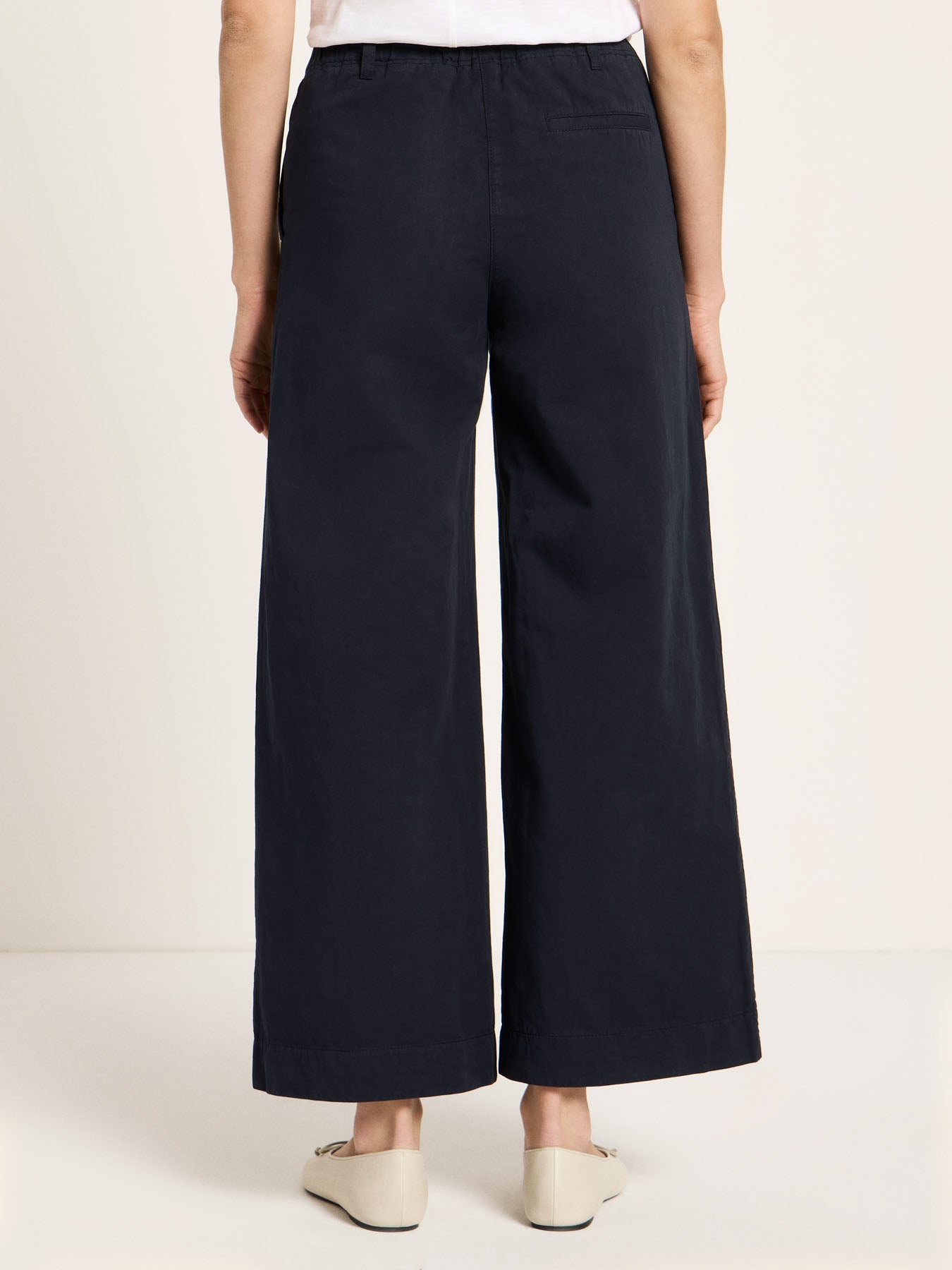 Cropped Buks, Onyx, Lanius