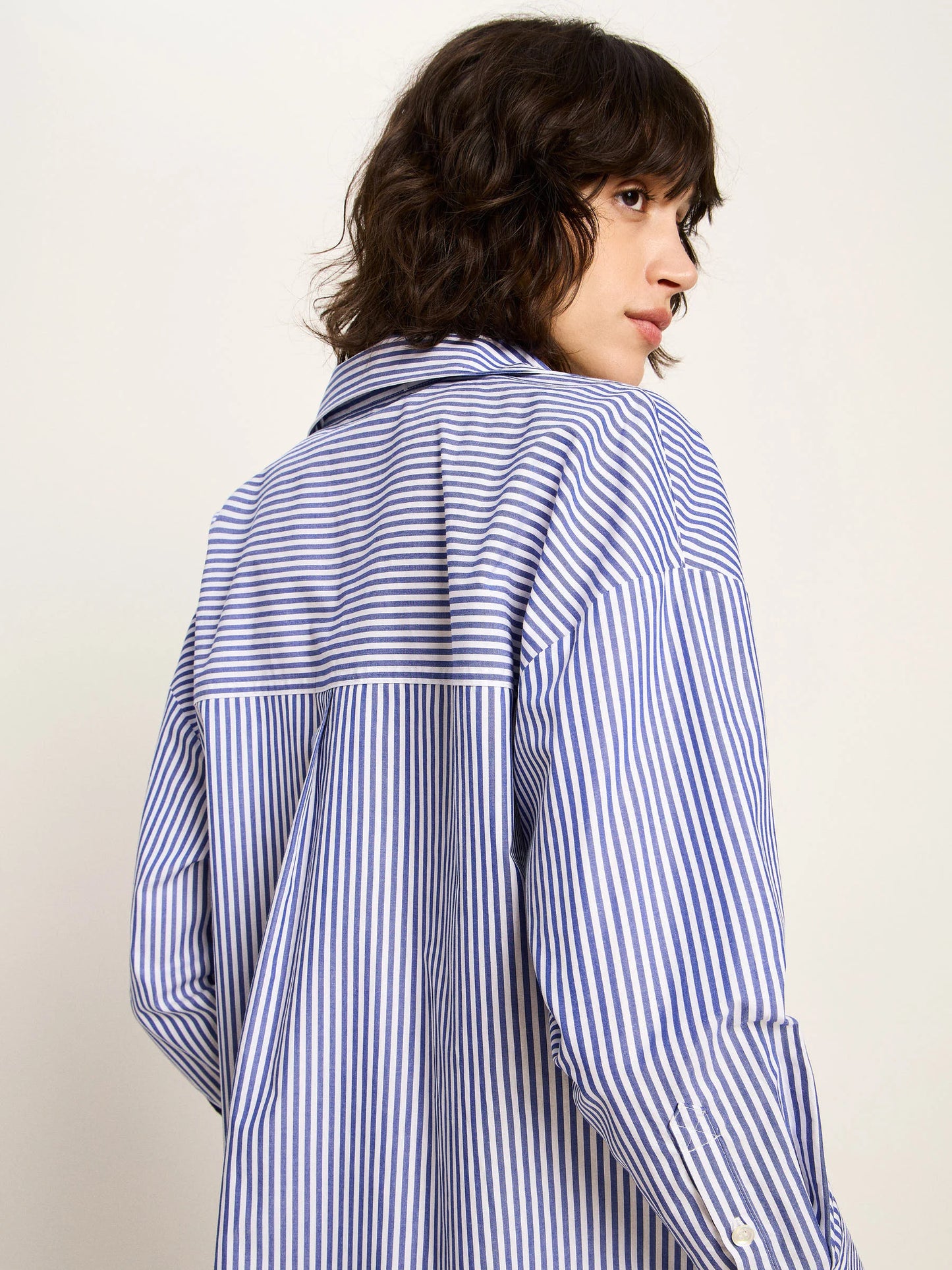 Skjorte m/ striber (blue/off white)
