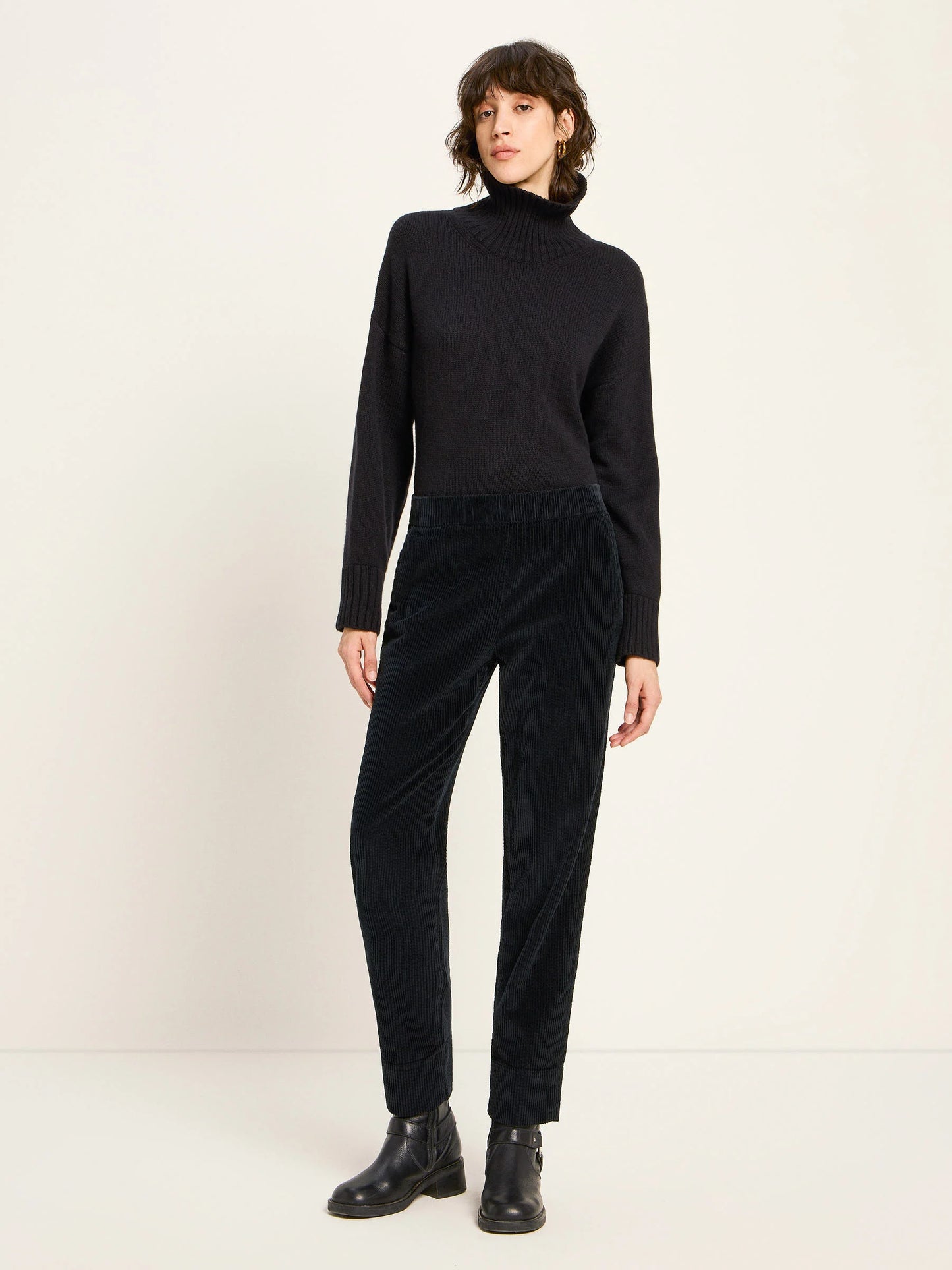 Fløjsbuks (black)